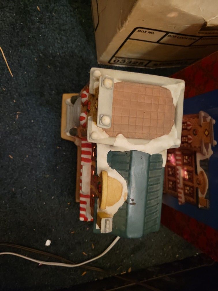 Longrich Lighted Porcelain Coffee Shop