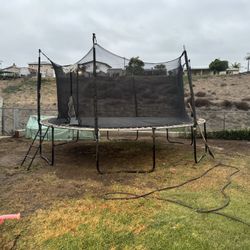 Trampoline 15ft