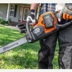 Husqvarna Power Axe 350i 40-volt 18-in Battery 7.5 Ah Chainsaw Battery Included Charger Brand New 