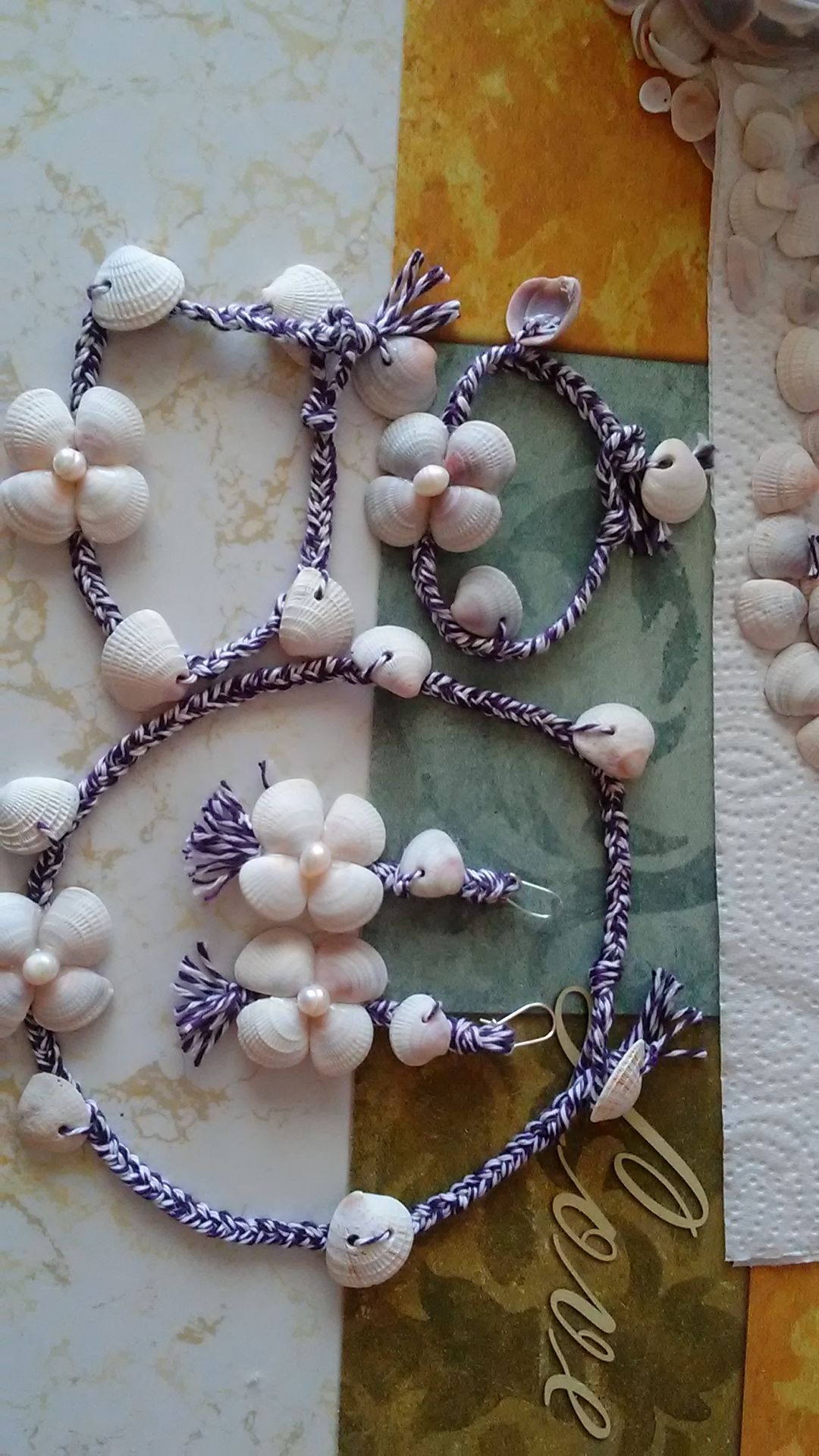 4 pc Set Shell Necklace, Anklet, Bracelet & Earrings ( Handmade )Color Purple&White