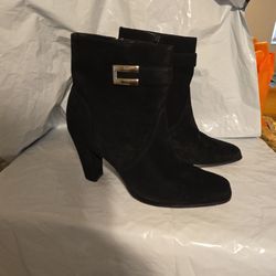 Womans Suade Boots Great Condition Size 10