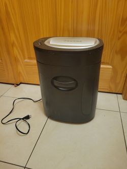 Royal 1212X 12-Sheet Crosscut Paper Shredder