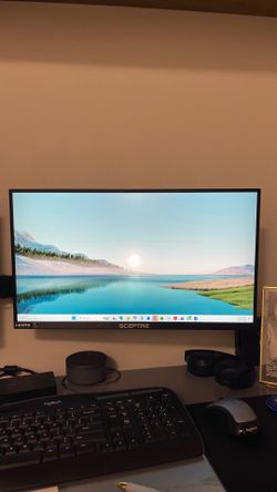 Monitor Screens 22”