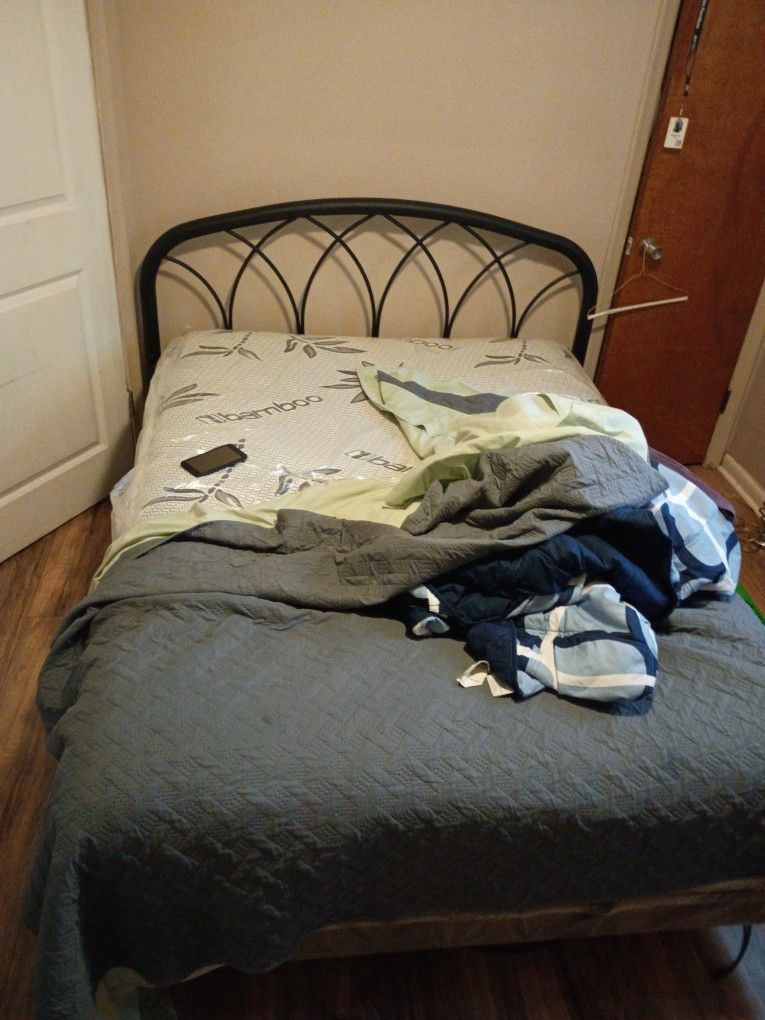 Full Size Bed Frame And Mattress