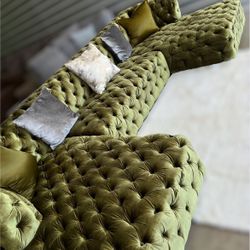 Modern Tufted Sectional Sofa Couch (FREE CURBSIDE DELIVERY)
