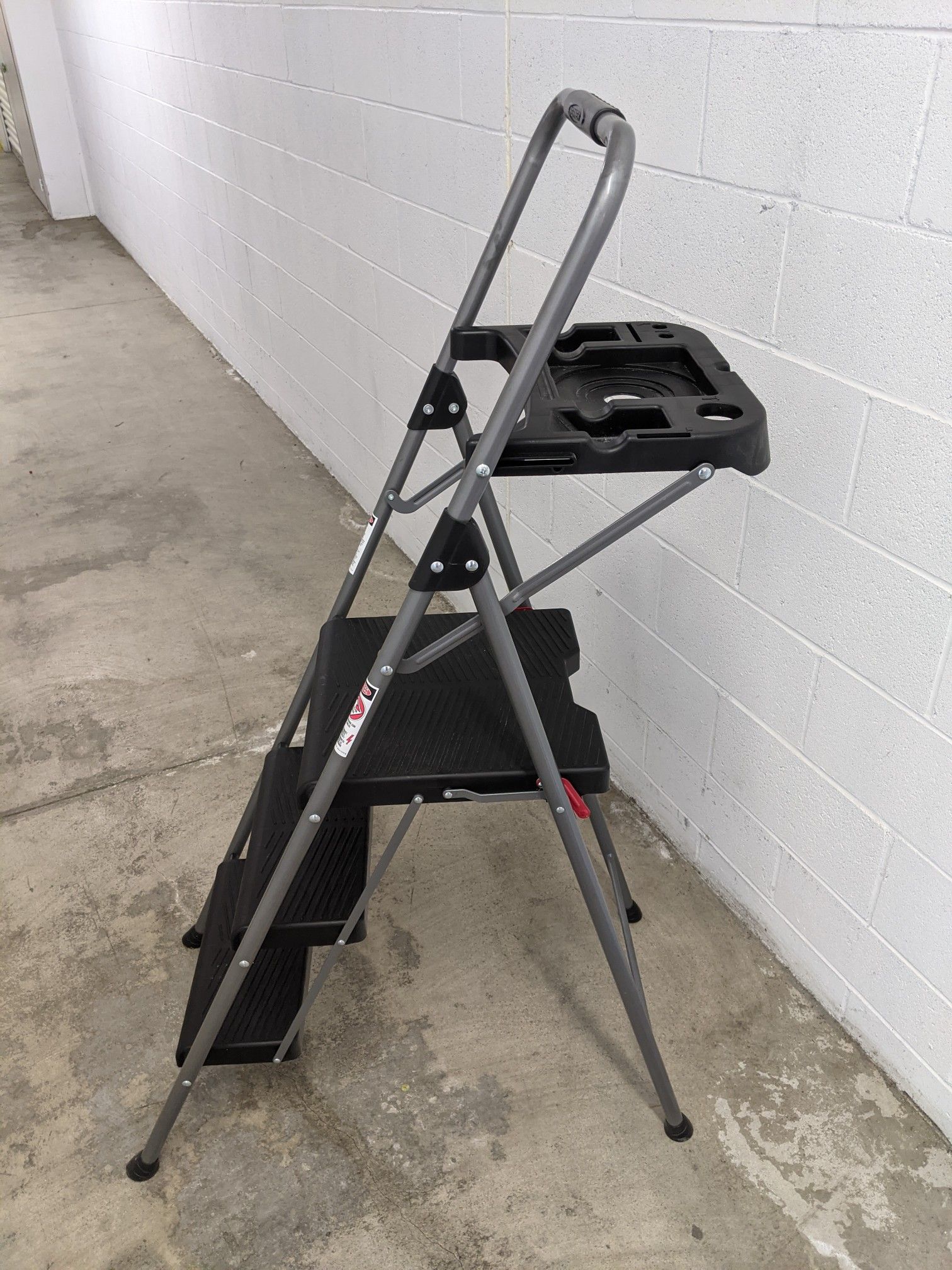 STEP LADDER 3-STEP FOLDING WITH ACCESSORY TRAY