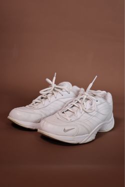 Nike White Airliner women’s 7