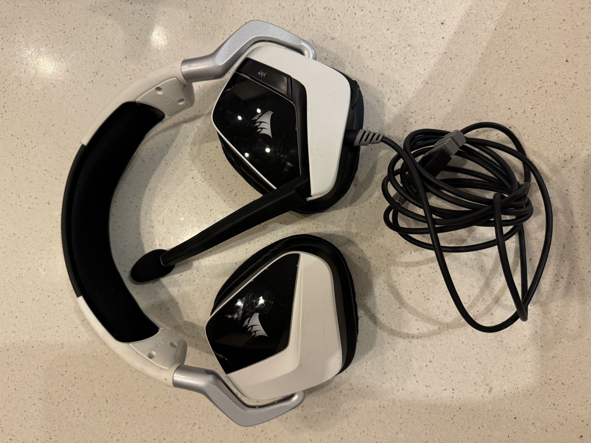 Corsair Void RGB Elite Gaming Headset