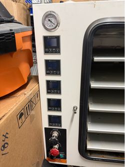 Across International 5-Zone Vacuum Oven – Used