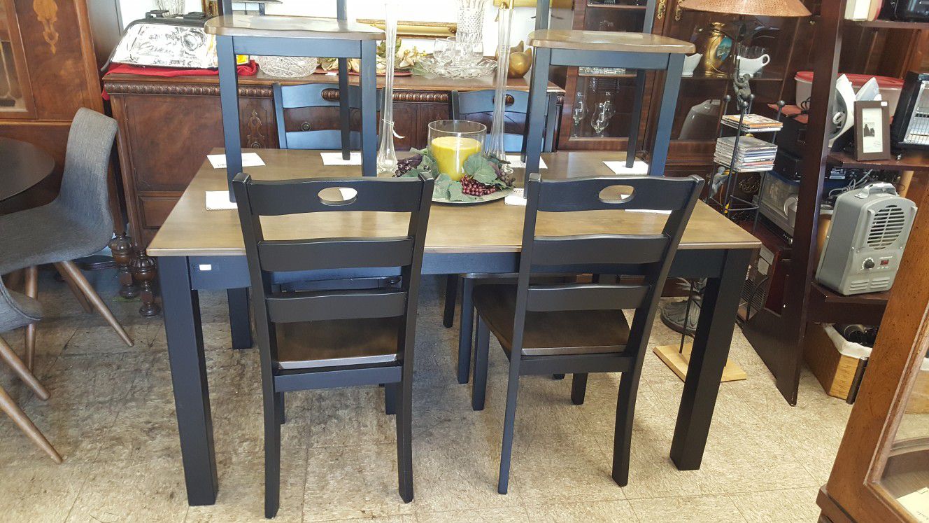 Super Nice Brand New Wood Kitchen Dining Table & 6 Chairs