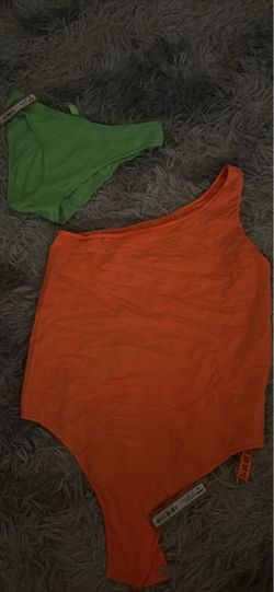Skims body suit and underwear best offers only