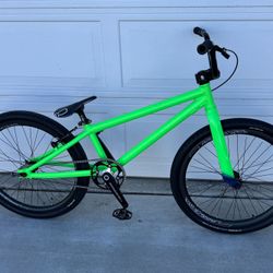 Bombshell 24” Cruiser 