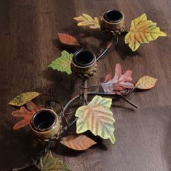 Acorn candle holder