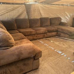 Brown Swctional Good Condition Clean We Sell All Tbe Time Delivery 40 Local 