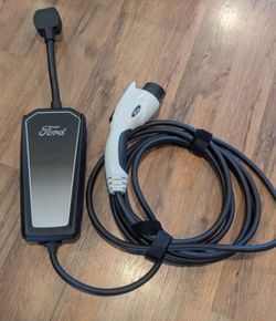 EV Charger outlet and plug