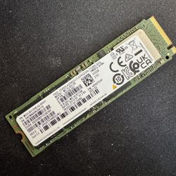 SAMSUNG PM981a 512GB M.2 NVMe 2280 SSD MZVLB512HBJQ-000H7