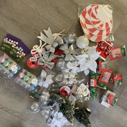 Christmas Decorations 