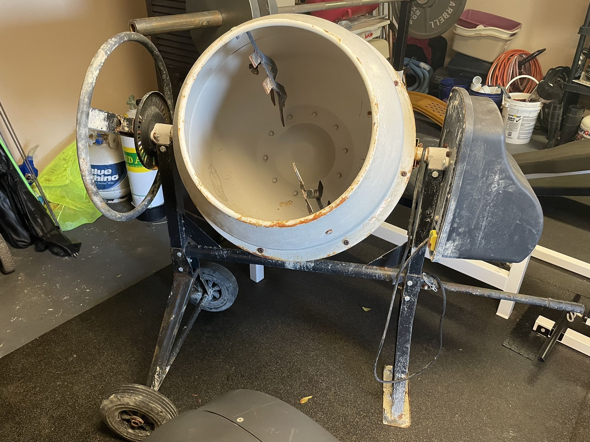 Klutch Electric Cement Mixer