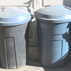 Pick A Garbage Trash Can Container With Lid 