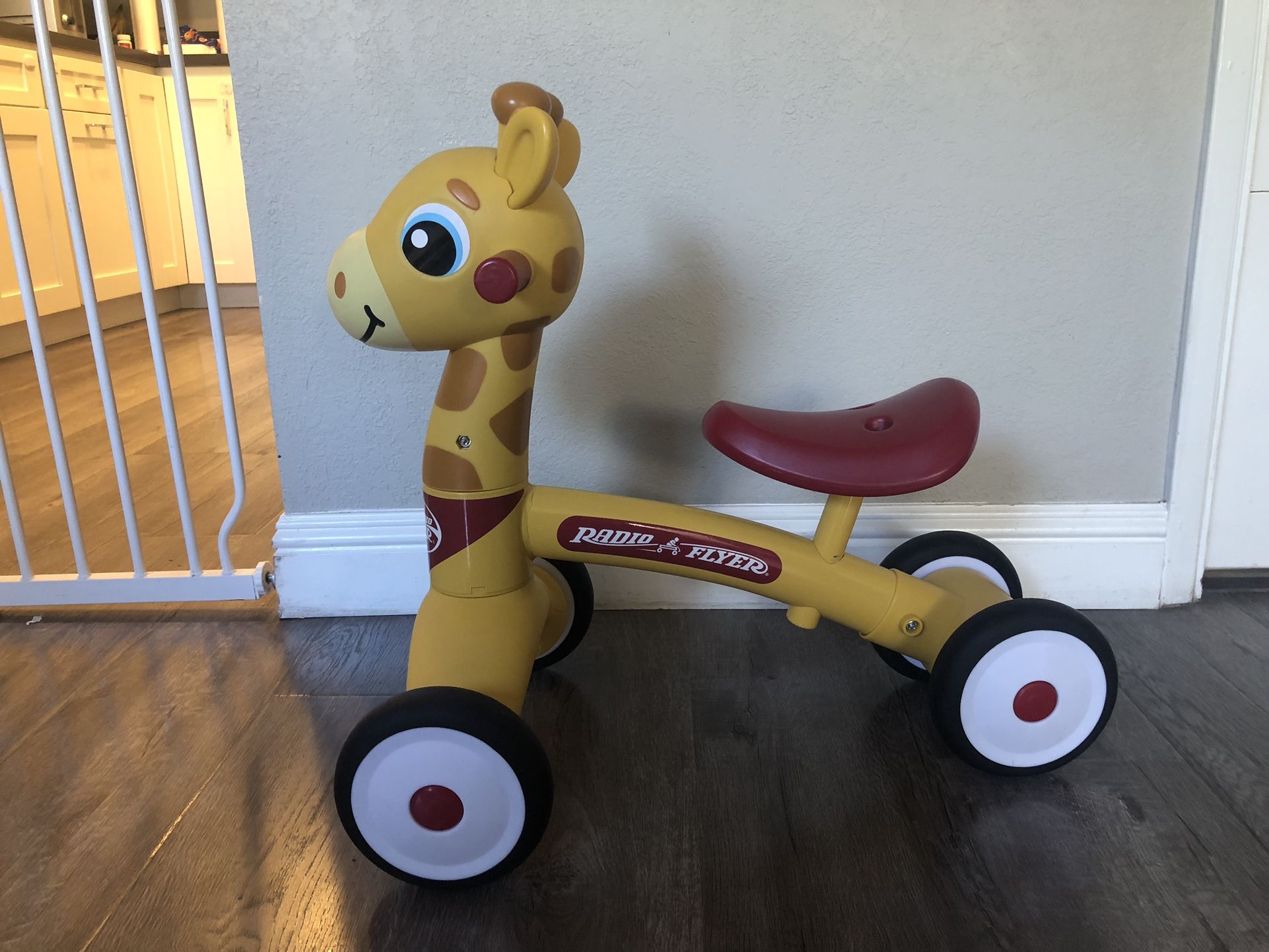 Lil' Racers: Patches the Giraffe - Radio Flyer Ride-on For Toddlers