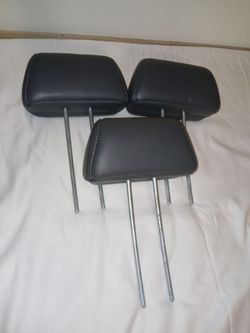 Set of 3 head rests