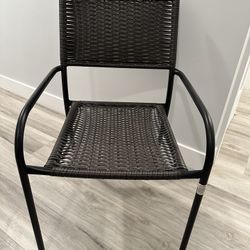 5-Piece Patio Set – 34’’ Glass Table + 4 Chairs