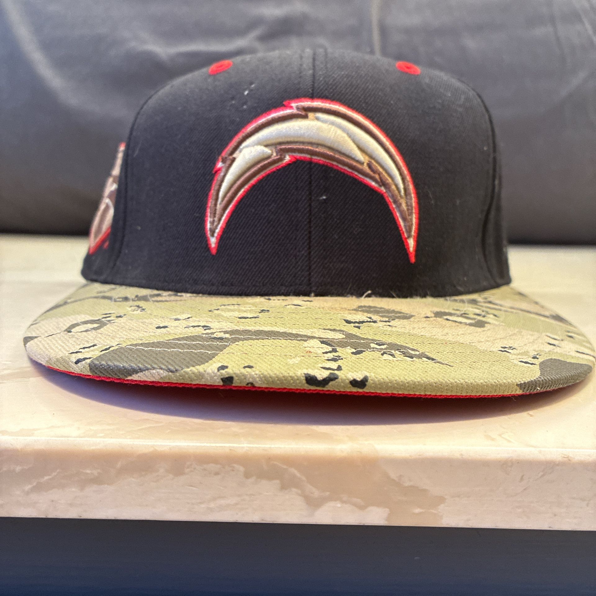Chargers Fitted Camo Hat – Camo Bill / Red Stitch – Size 7 5/8