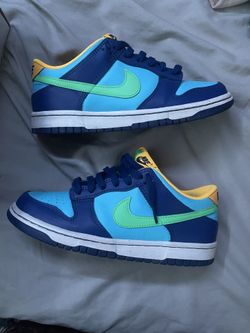 nike dunk SE KYR