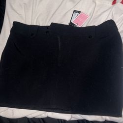 Black Skirt 
