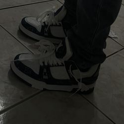 Authentic LVS SIZE 34