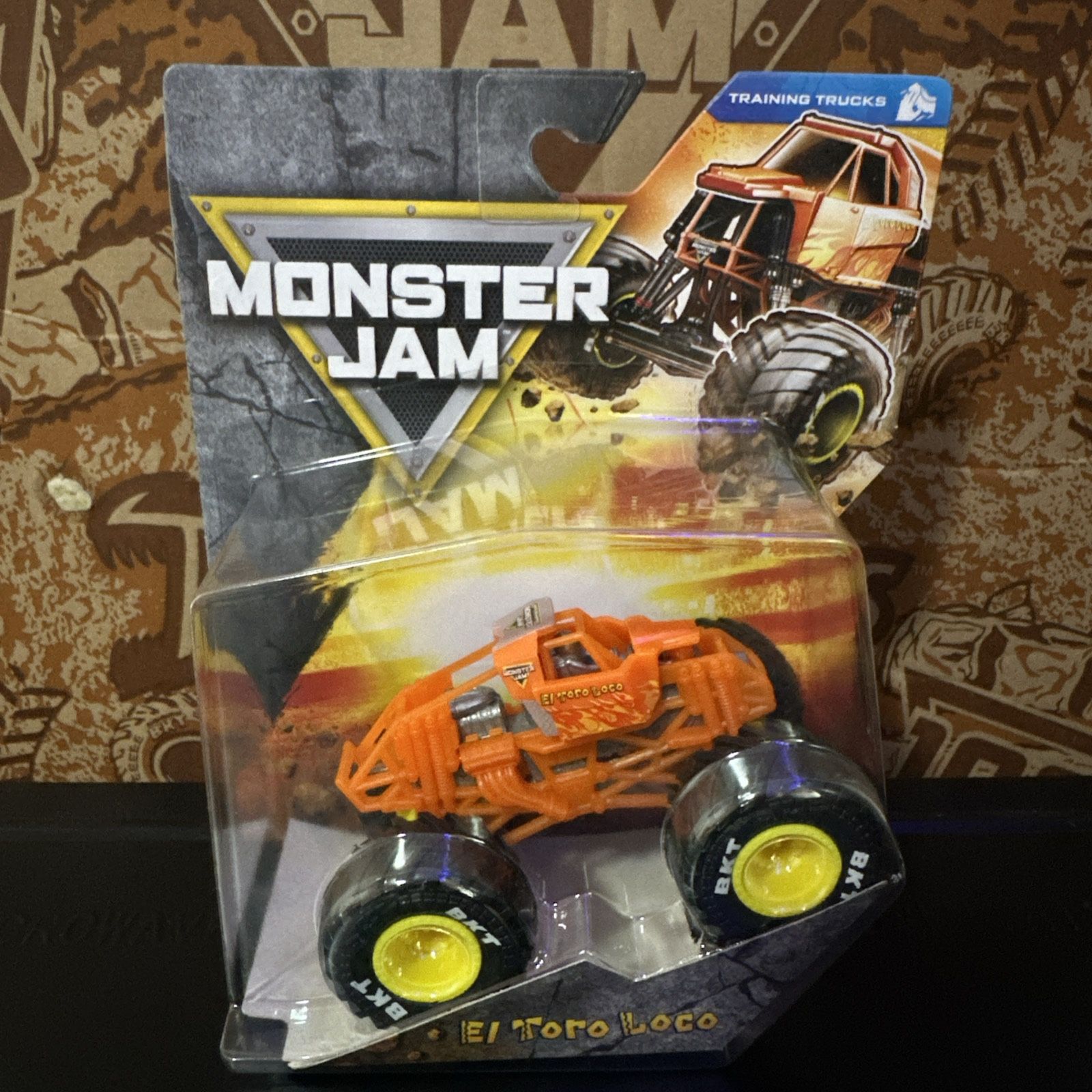 Monster Jam El Toro Loco Training Truck 1:64