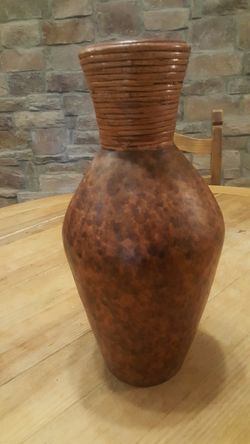 Decorative vase