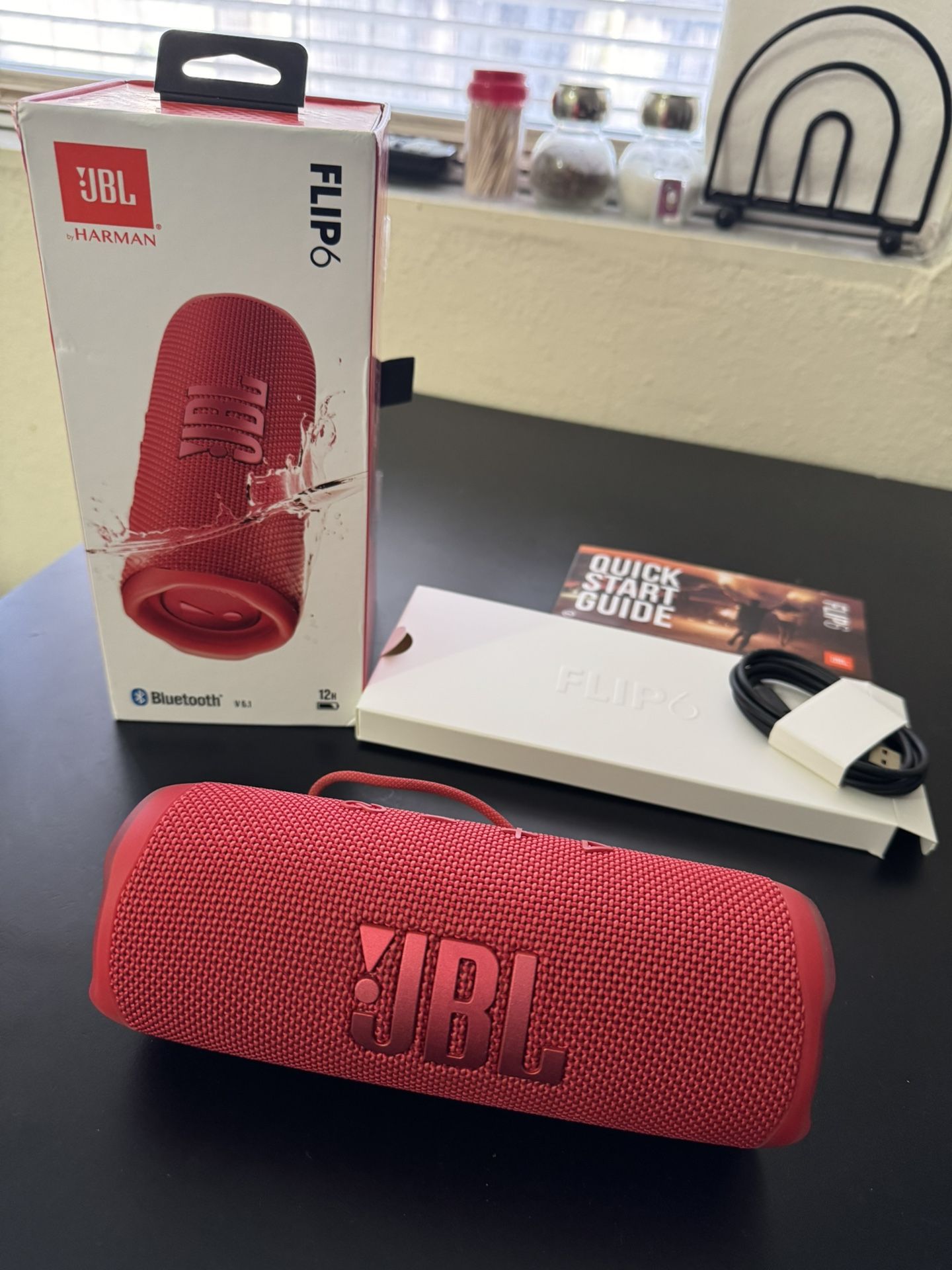 JBL Flip 6 (Used once)