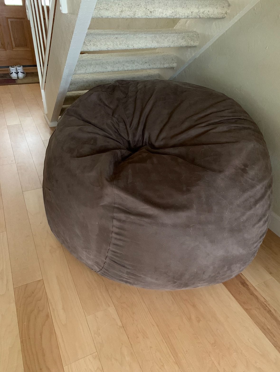 Oversized Bean Bag Chair – Super Comfy & Washable Cover
