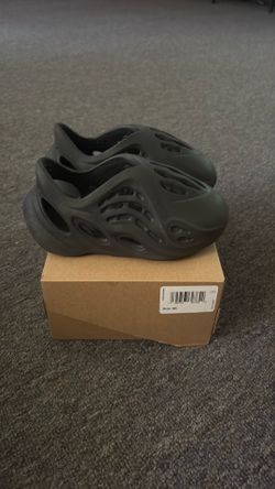 Yeezy Foam Runners