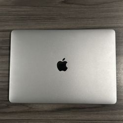 MacBook Pro M1