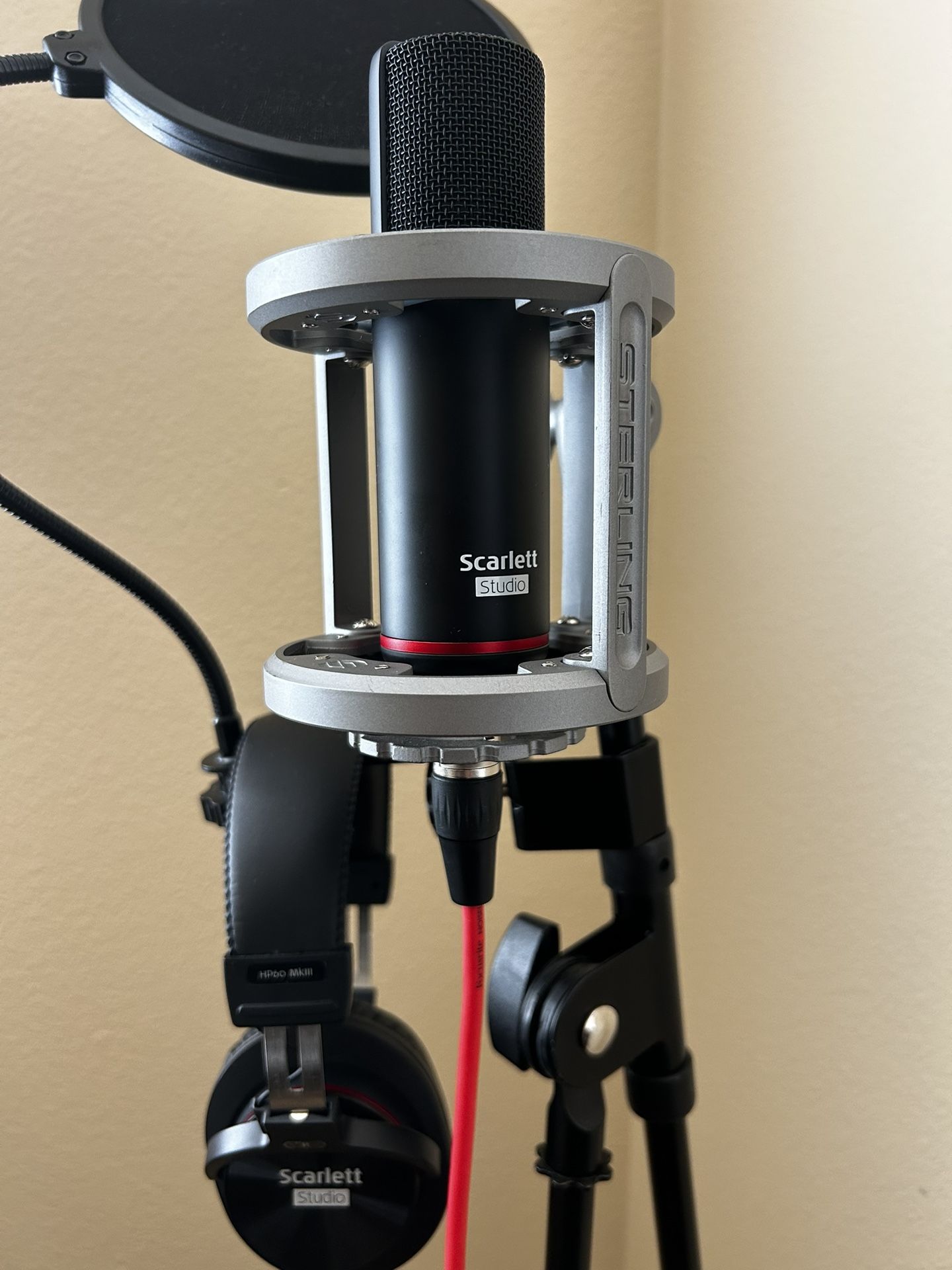 Scarlett Recording Studio Pack