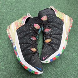 NIKE LEBRON 18 MULTICOLOR SIZE 11.5