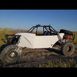 Custom-built Pre-Runner Dual Sport off-road vehicle 2024 TLR/SM 2 seat J arm 5 link long travel
