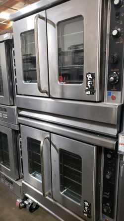 USED MONTAGUE 2-115A DOUBLE CONVECTION OVEN, NAT GAS.