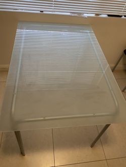Used dinning table