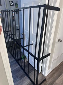 Metal Queen Frame