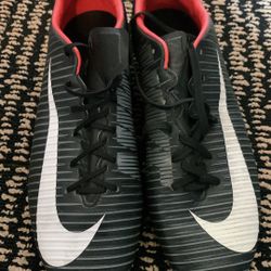 #9  -  NIKE MERCURIAL  VELOCE 