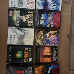 Huge lot of 38 Stephen King novels/books