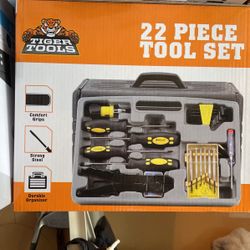 Tool Set 22 Piece New 