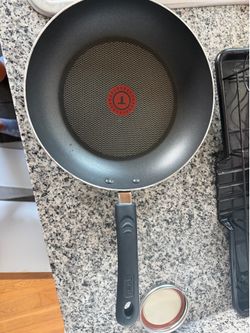 Nonstick Frying Pan