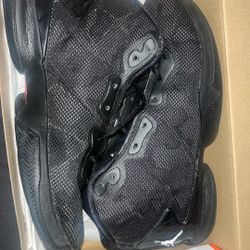 Kids Jordan’s 4.5Y