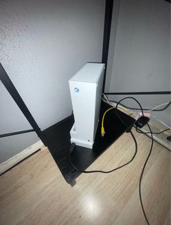 xbox series S w/ xbox series S controller