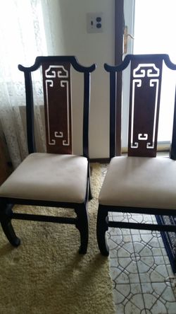 2 SIDE CHAIRS