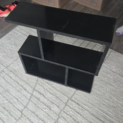 Shelves / End Tables